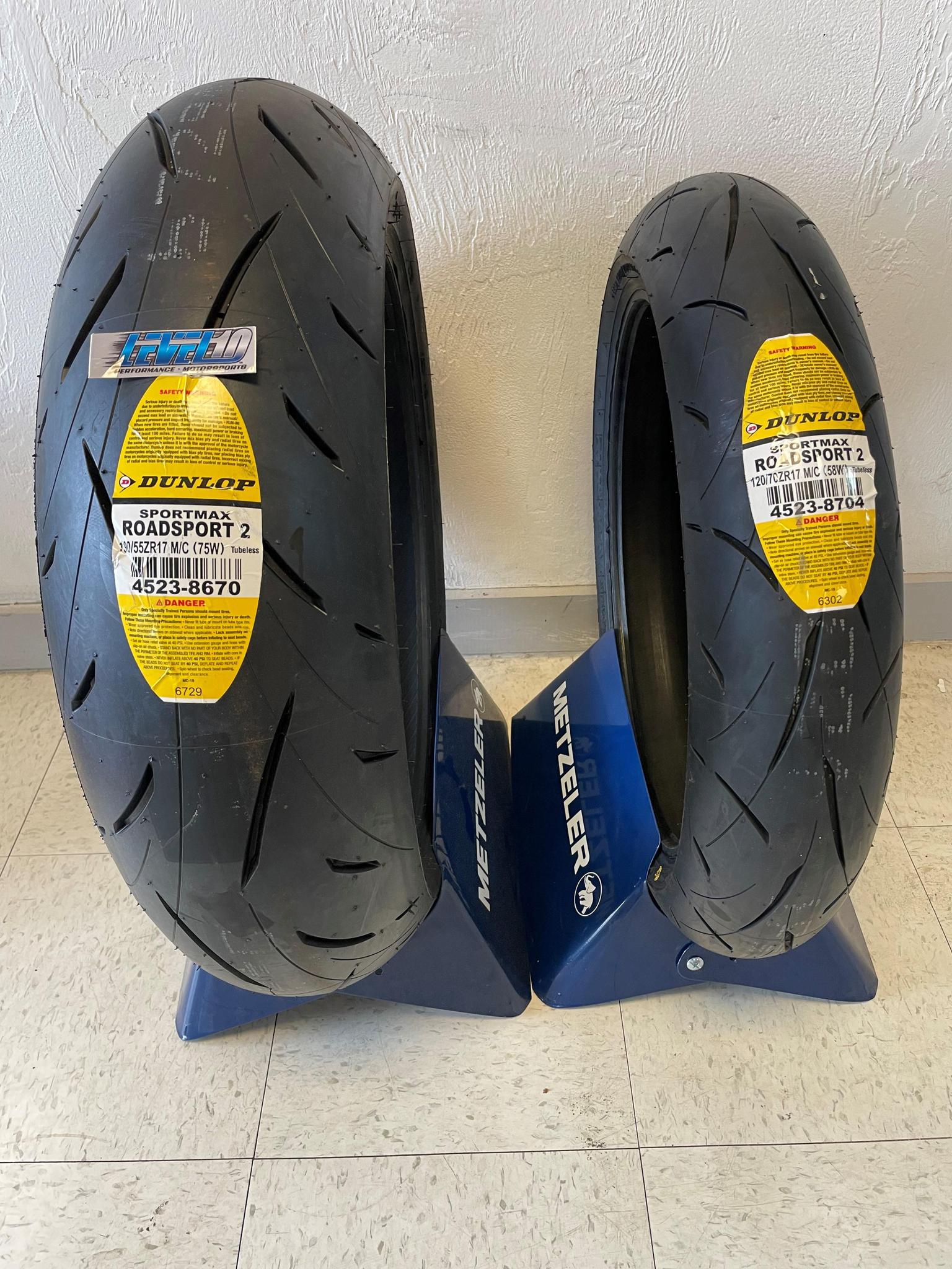 DUNLOP SPORTMAX ROADSPORT 2 FRONT 120/70ZR17 & REAR 190/50ZR17 168+ (1 SET)