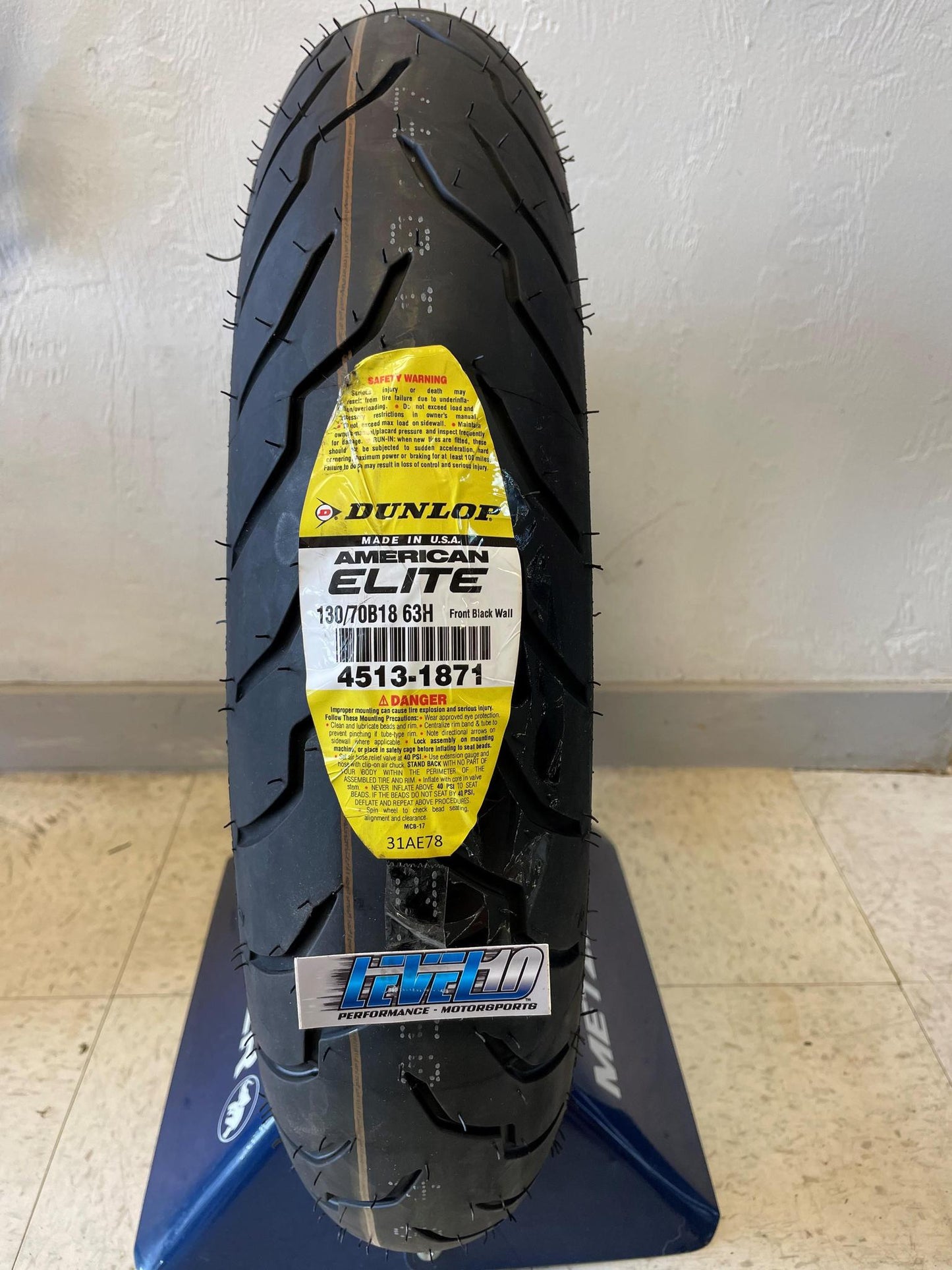 DUNLOP Tire - American Elite - Front - 130/70B18 - 63H 45131871