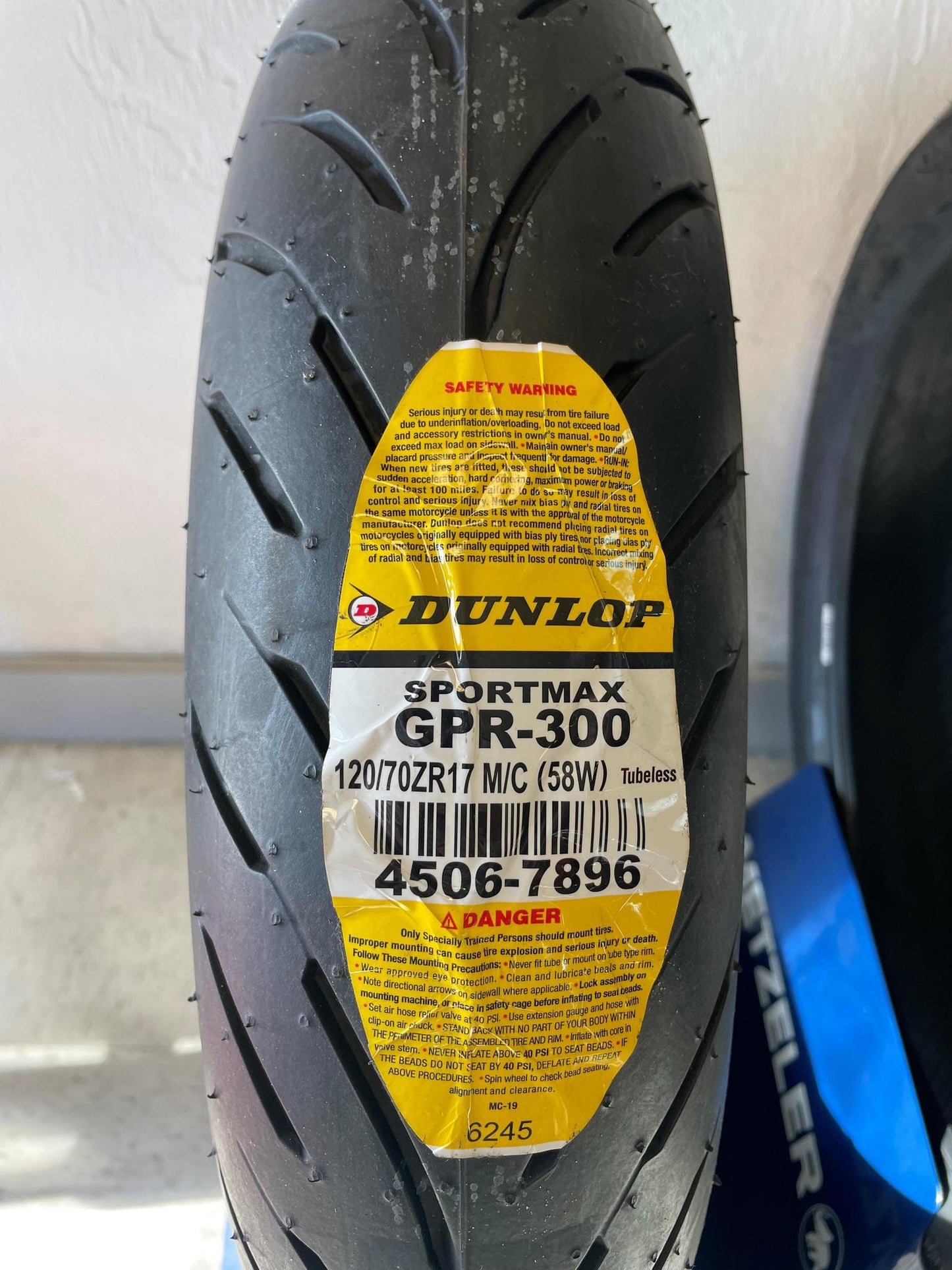 DUNLOP Tire - Sportmax GPR-300 - Rear - 190/50ZR17 - (73W) 45067841