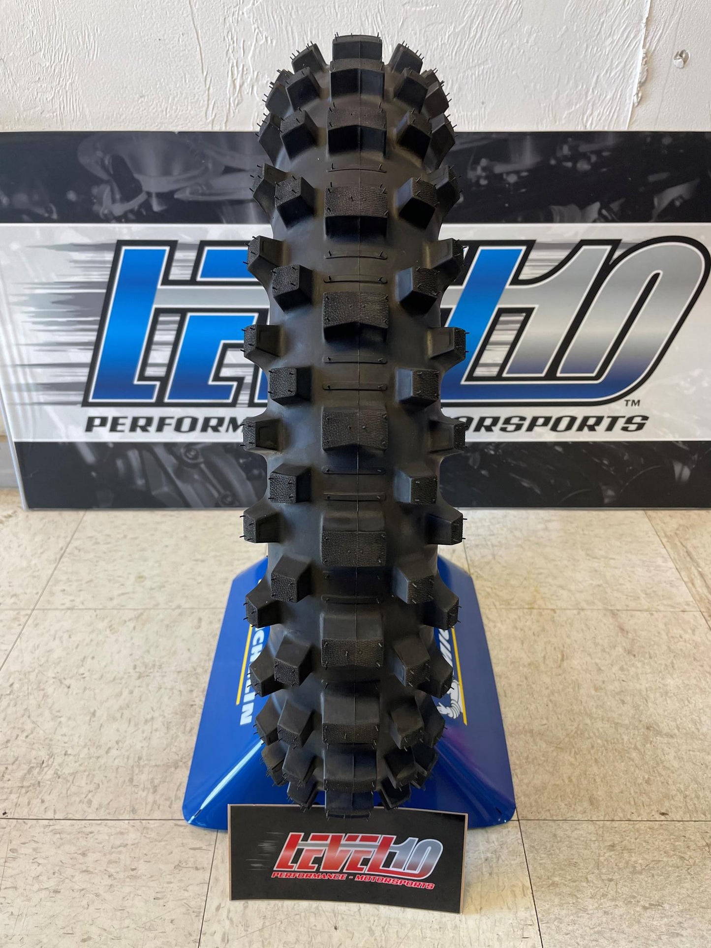 MICHELIN Tire - Starcross® 6 Medium Soft - Rear