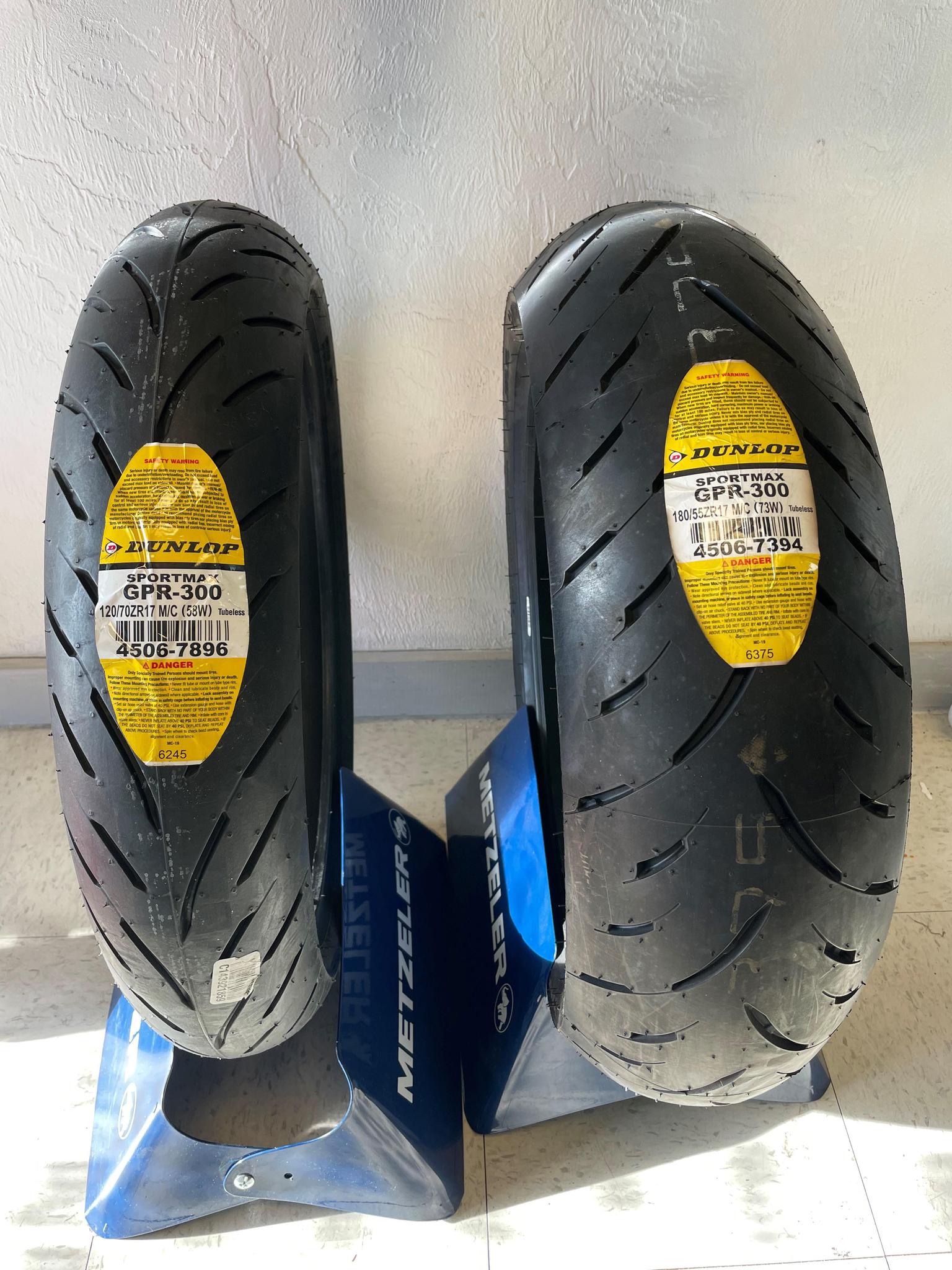 Dunlop Sportmax GPR-300 120/70ZR17 FRONT 180/55ZR17 REAR Motorcycle Tires  (SET)