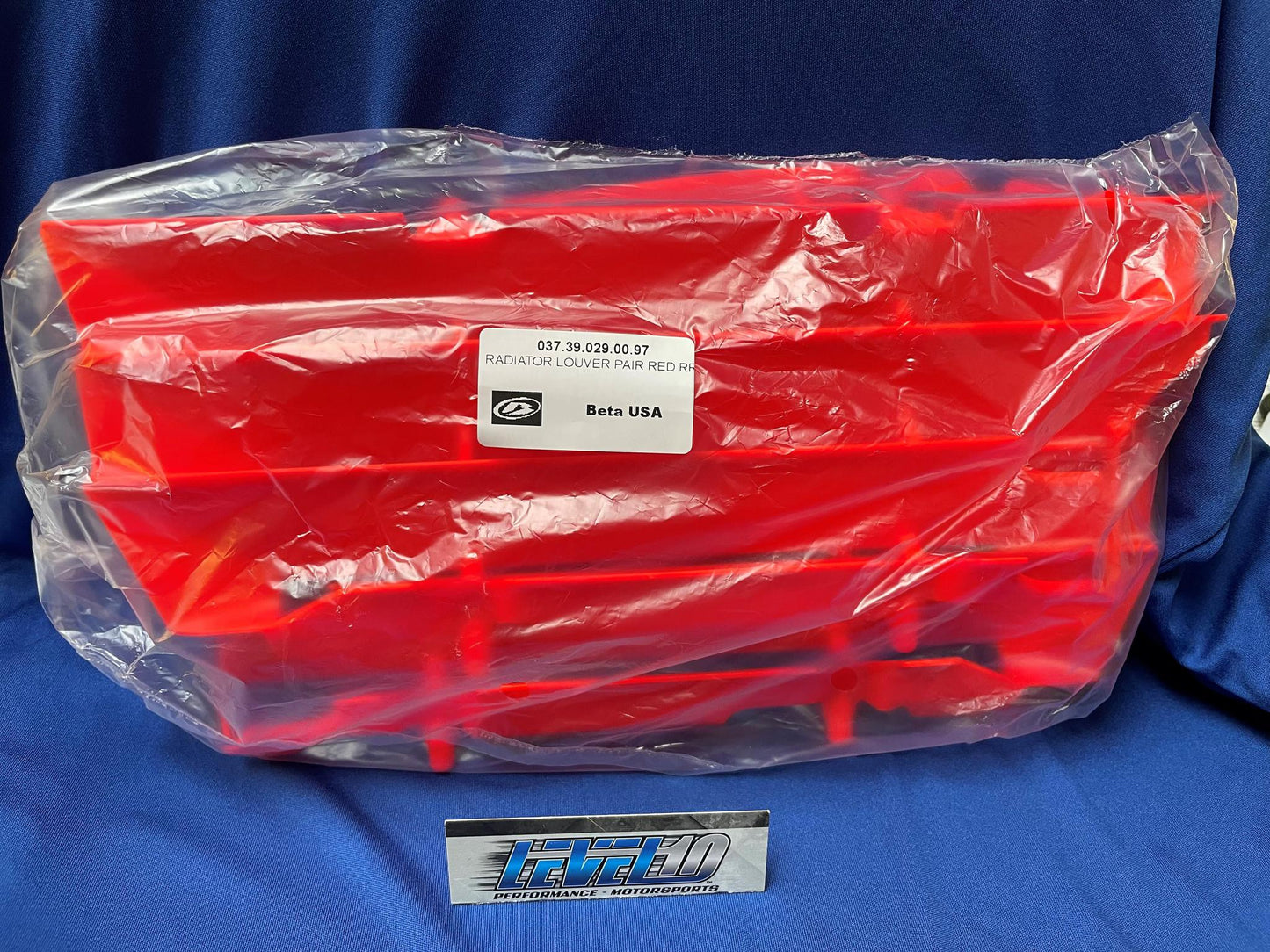 BETA RADIATOR LOUVER PAIR RED RR 037.39.029.00.97
