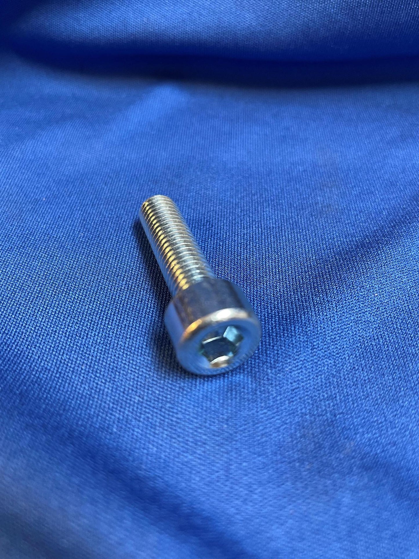 BOLT Allen Bolts - Socket-Head 1PC