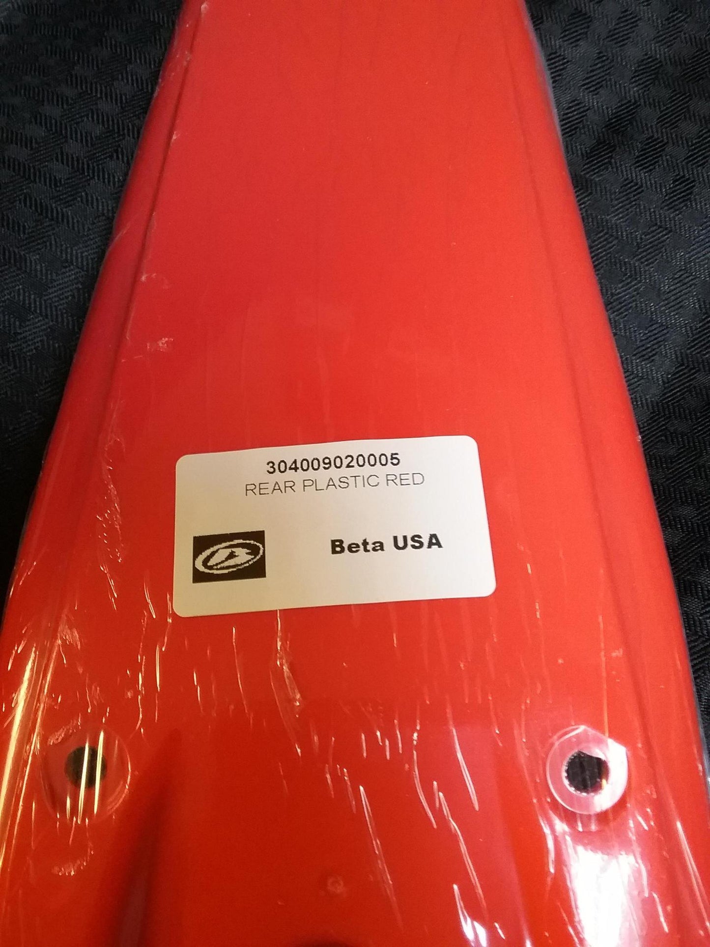 BETA EXPLORER Rear fender - RED  304009020005