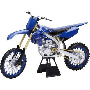 NEW RAY TOYS Yamaha YZ450F Dirt Bike - 1:6 Scale - Blue/Gold/Black   49703