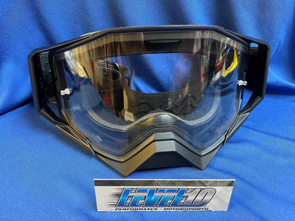 DAYTONA MX Goggle Deflecto with 10pk Tear Offs and Goggle Bag  MX-G-D