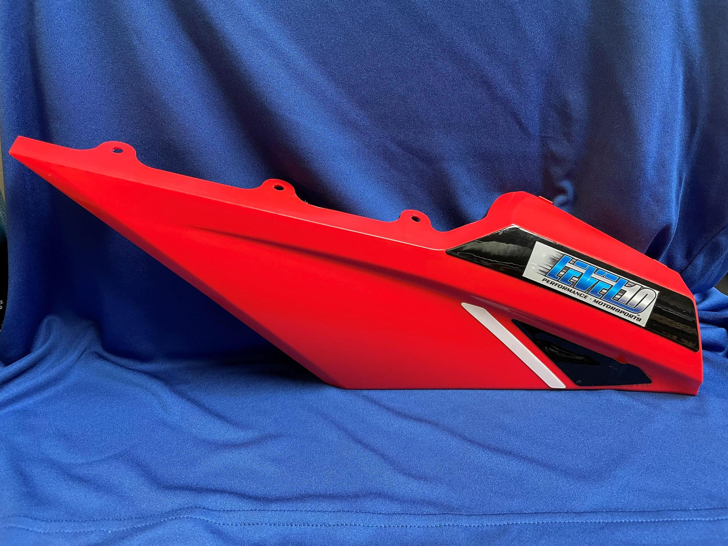 BETA EXPLORER RIGHT HAND TANK PANEL RED  304115002005