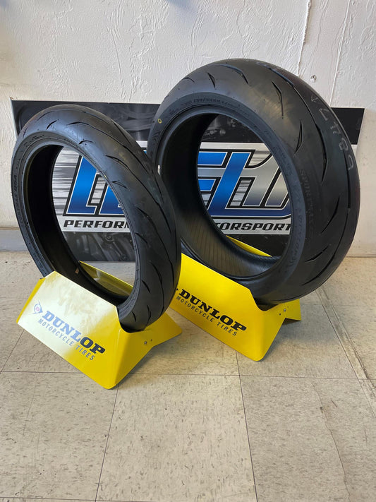 DUNLOP Tire - Sportmax Q5A - Front - 120/70ZR17 - (58W) + Rear - 190/55ZR17 - (75W) (SET)