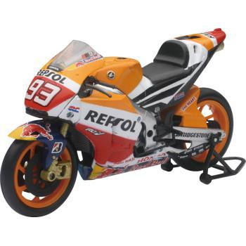 NEW RAY TOYS Repsol Honda Team RC213V 2015 - Marc Marquez - 1:12 Scale - Orange/Red/Black   57753