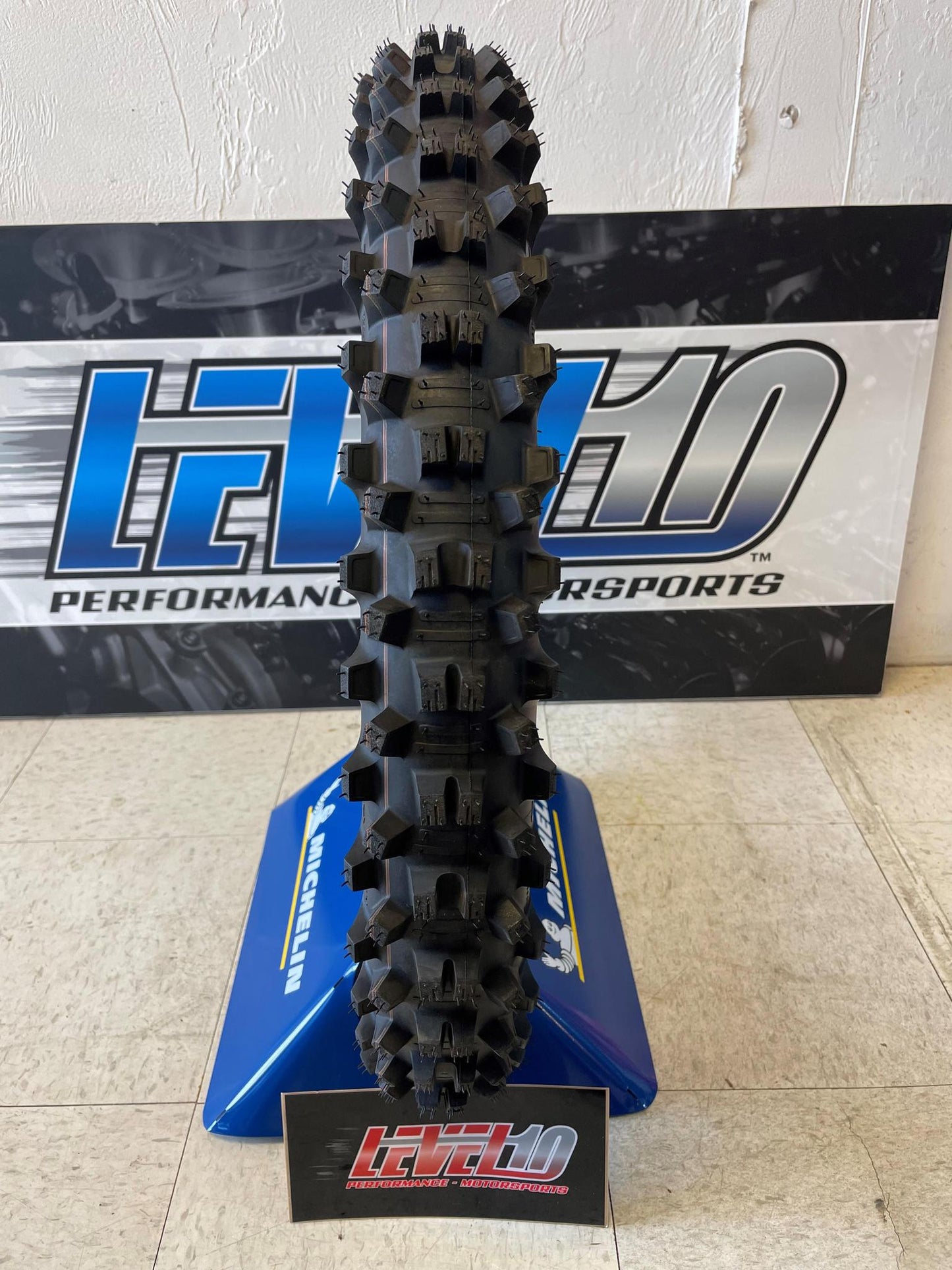 MICHELIN Tire - Starcross® 6 Medium Soft - Front